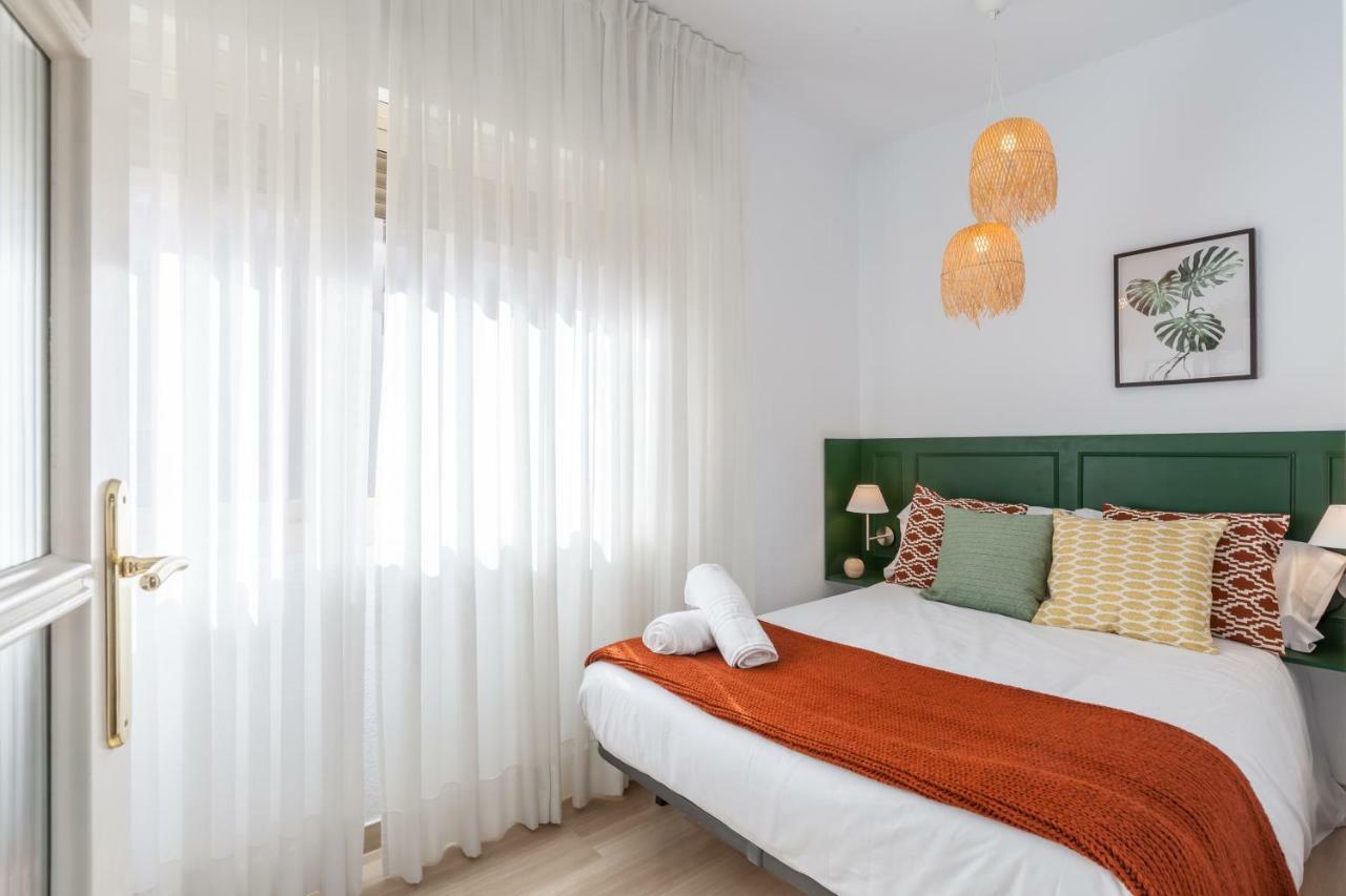 Giralda Center. Best Location. San Bernardo * Séville